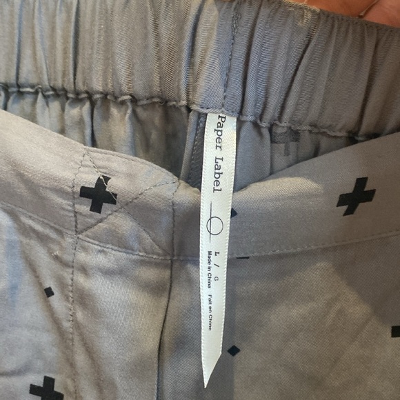 🤍 Paper Label Pants - Picture 2 of 6